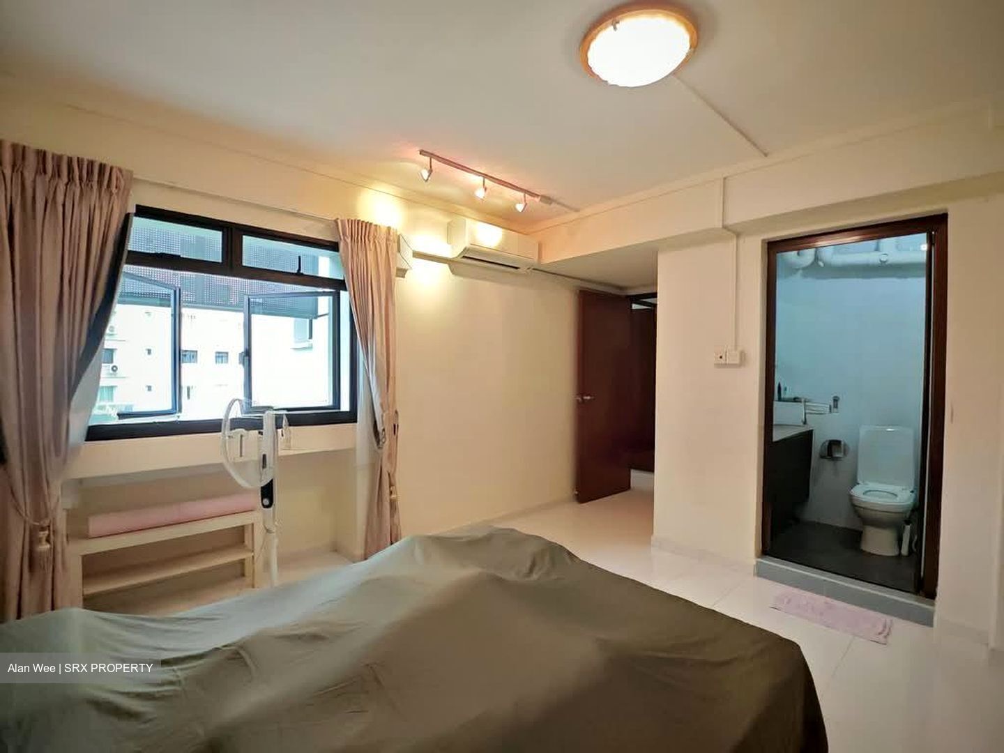 Blk 286C Toh Guan Road (Jurong East), HDB Executive #581910481
